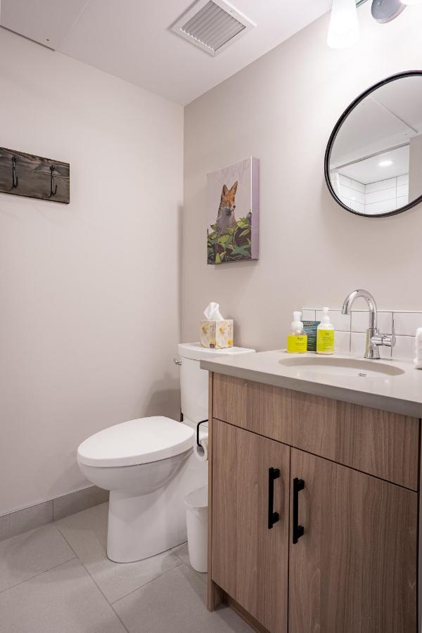 Basecamp Suites แบมฟ์ ภายนอก รูปภาพ